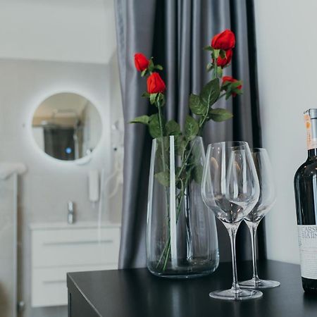 Poppy Downtown Suites Sarajevo SJJ Eksteriør bilde